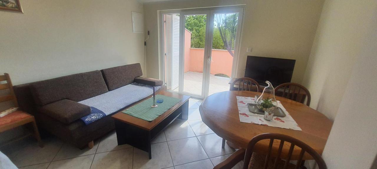 Apartments Ivanka G Malinska Dış mekan fotoğraf