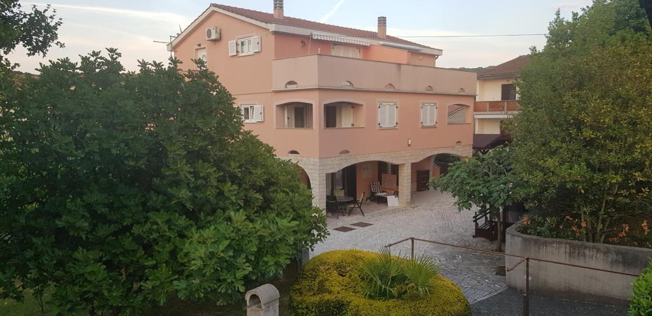Apartments Ivanka G Malinska Dış mekan fotoğraf